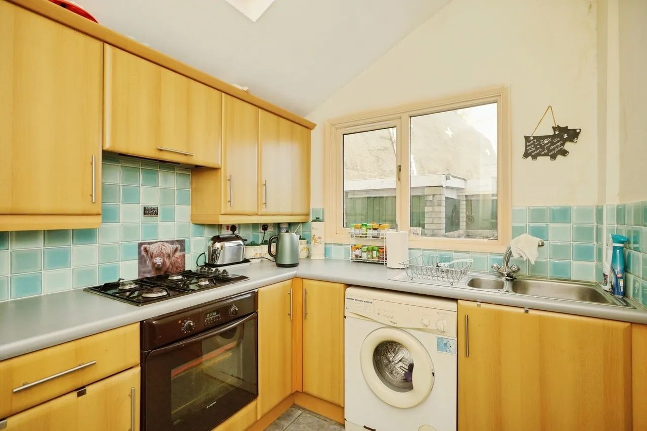 High Street, Tremadog, LL49, photo 4