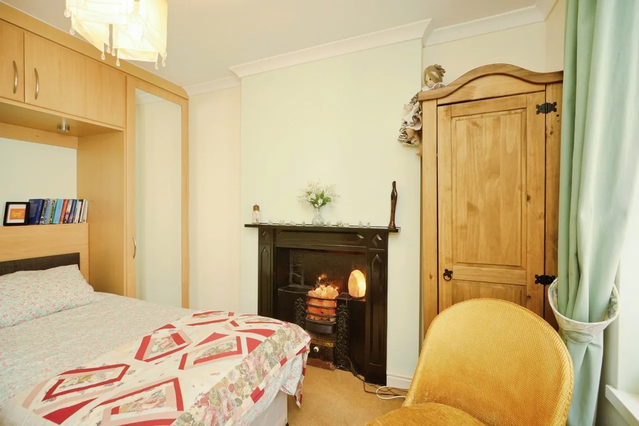 High Street, Tremadog, LL49, photo 19