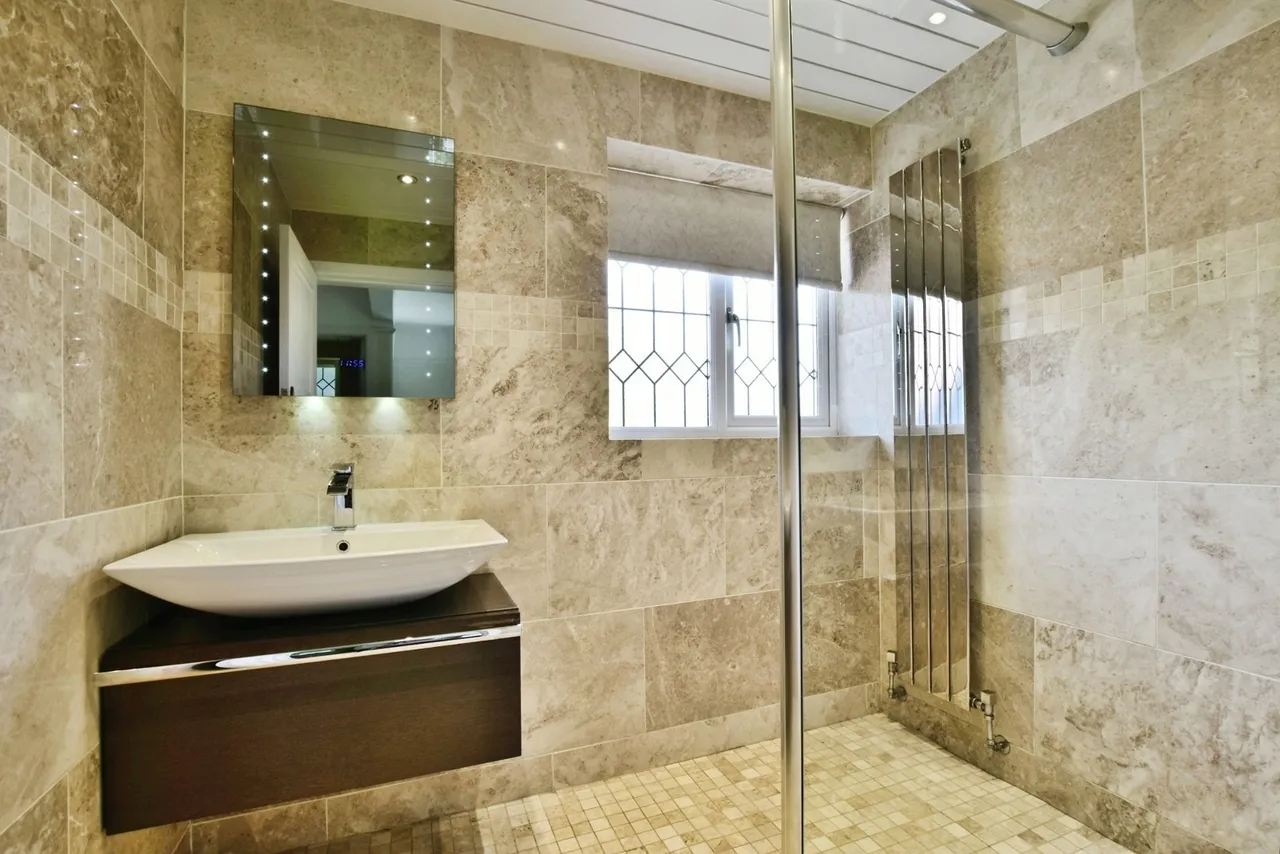 Handforth Road, Wilmslow, SK9, photo 9