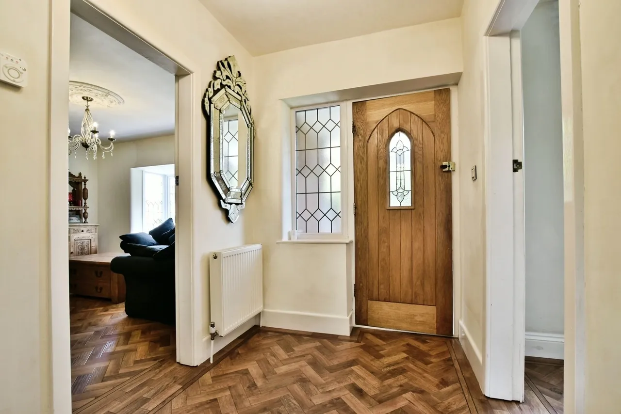Handforth Road, Wilmslow, SK9, photo 14