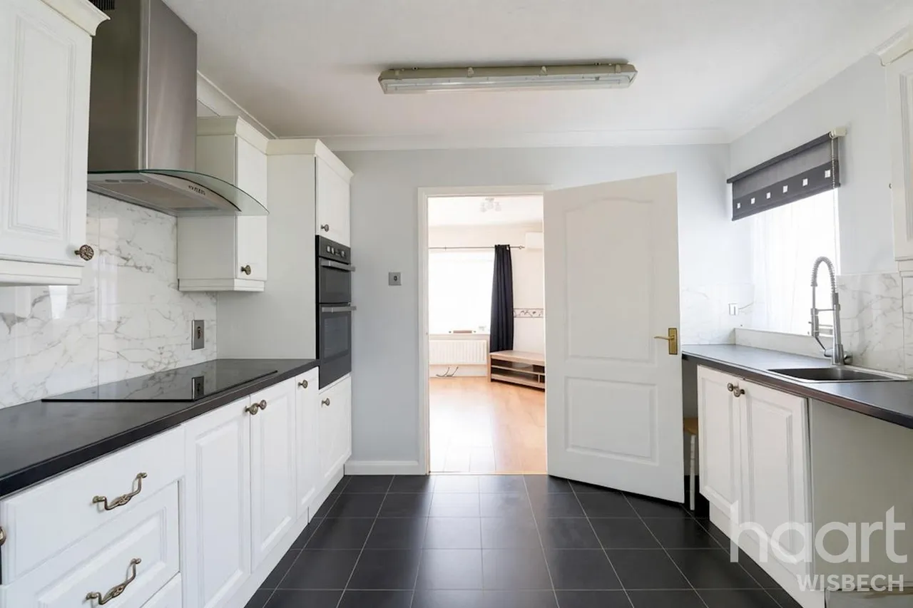 Petts Close, Wisbech, PE13, photo 3