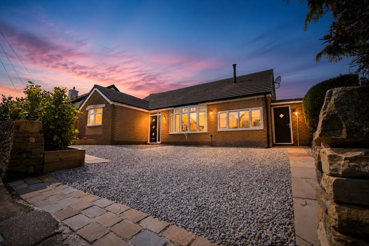 4 bed house for sale, Oldham, OL4