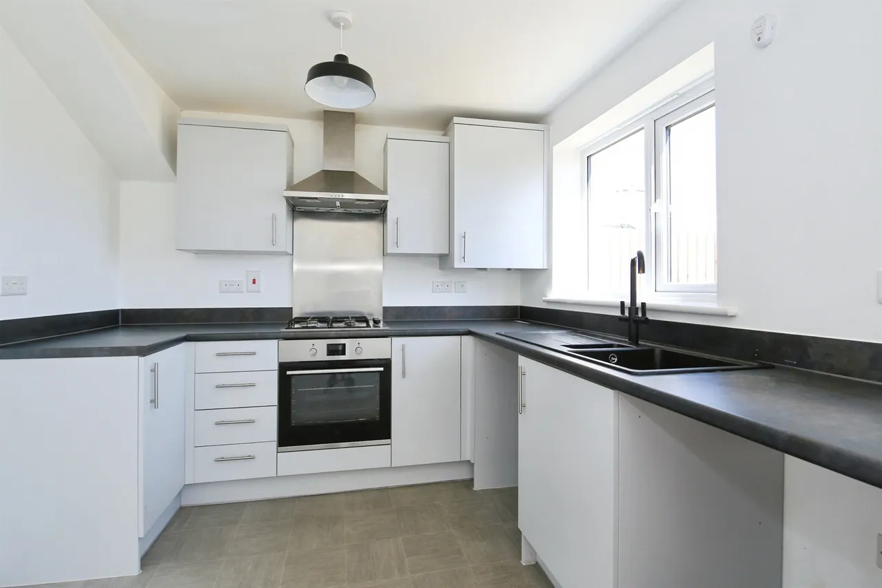 Rosewood Way, Hampton Gardens, Peterborough, photo 6