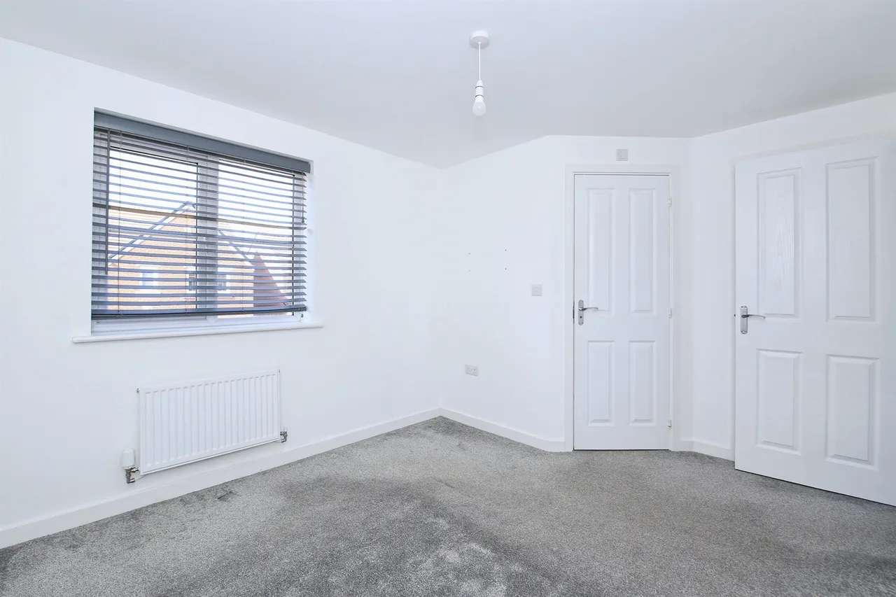 Rosewood Way, Hampton Gardens, Peterborough, photo 8