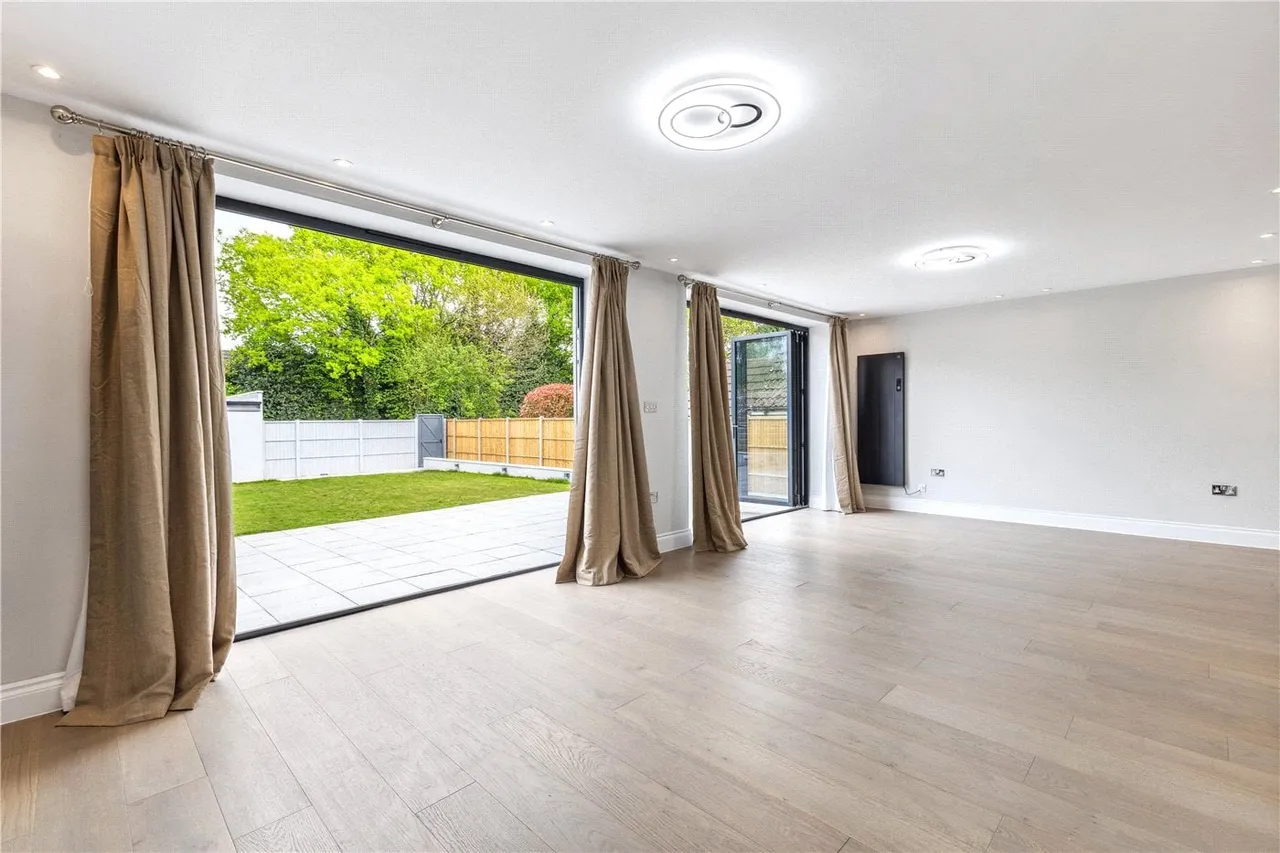 Sandy Lane, Chobham, Surrey, GU24, photo 6