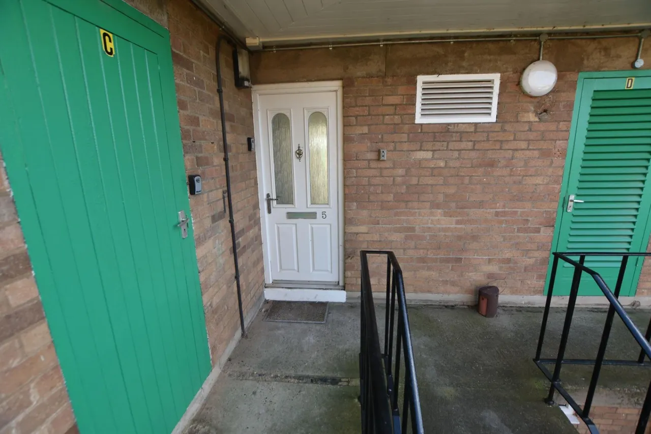 Pleasant Place, DE74, photo 9