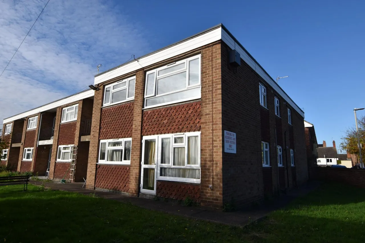 1 bed flat for sale, Pleasant Place, DE74