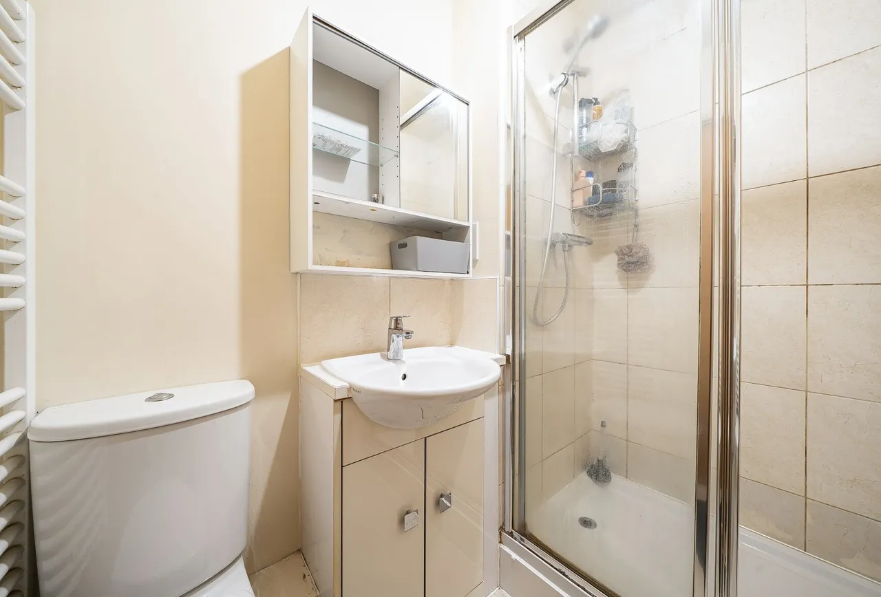 Miles Road, Mitcham, CR4 3GE, photo 6