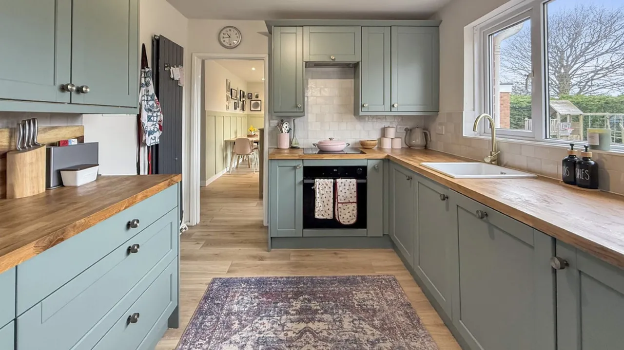 Ludlow Close, Warminster, photo 5