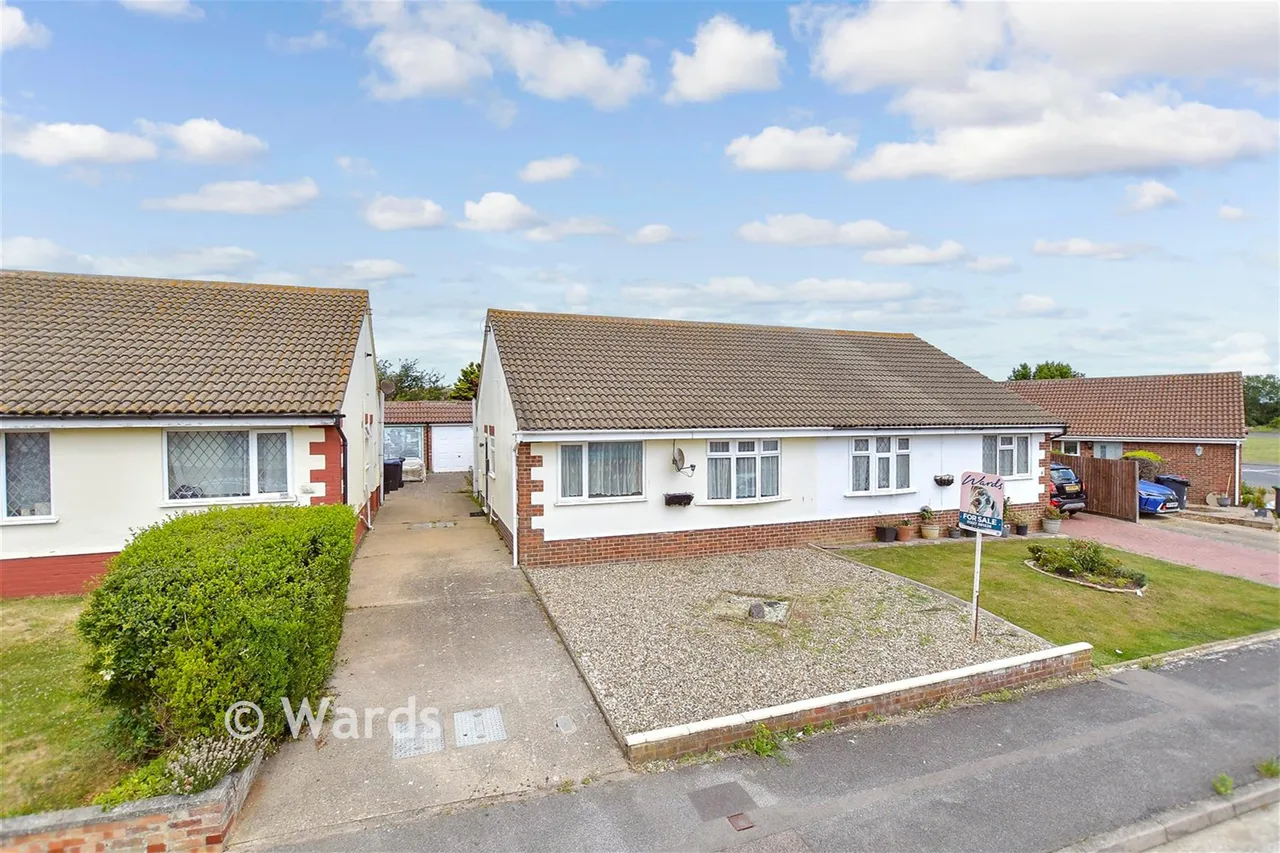 2 bed house for sale, Hampton Gardens, Herne Bay, CT6