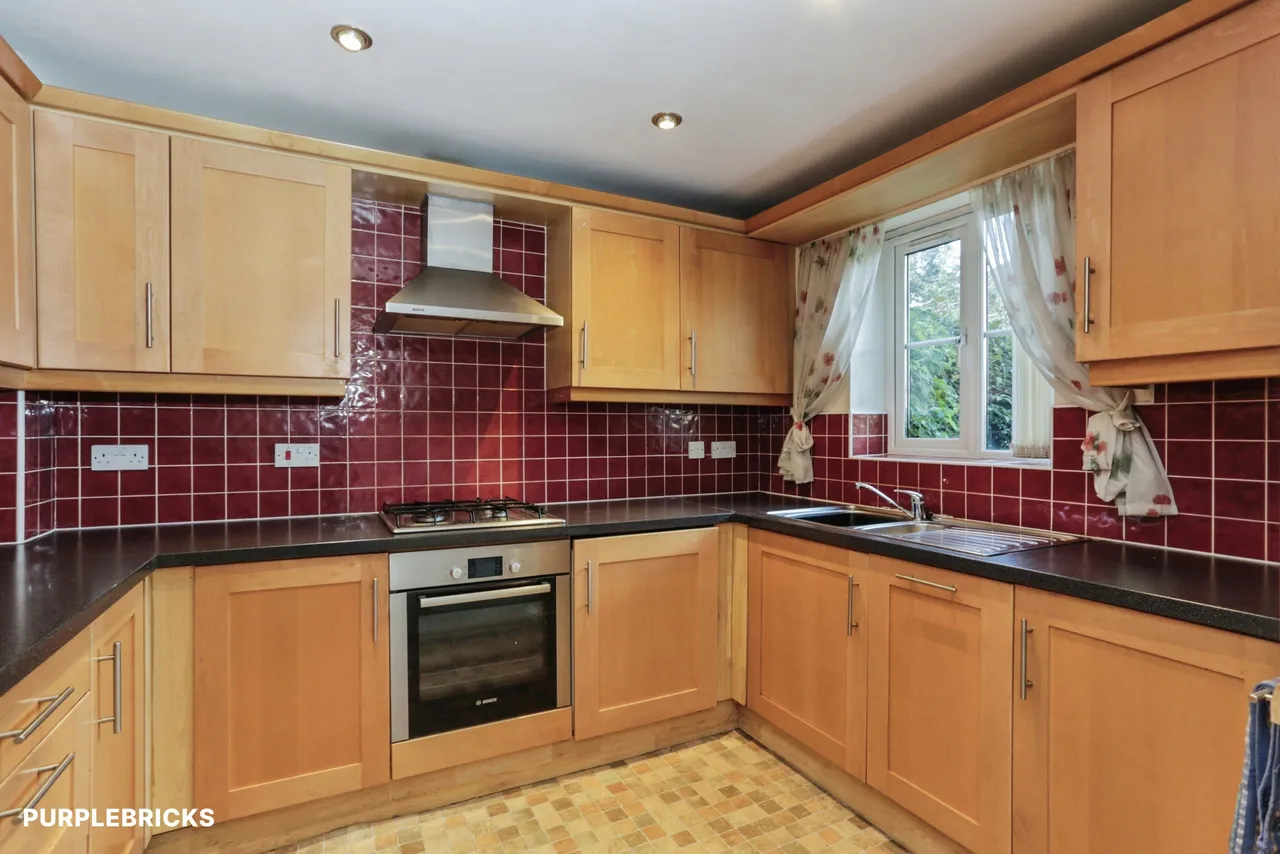 Roberts Court, Leyland, PR25, photo 10