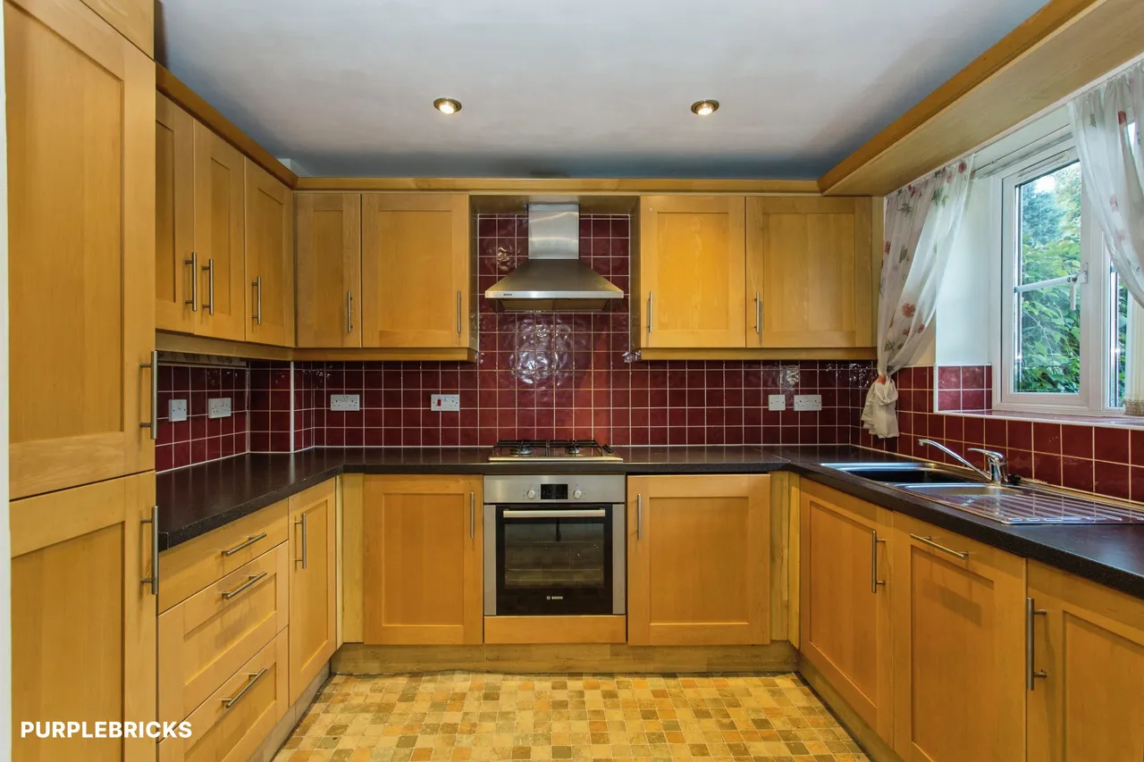 Roberts Court, Leyland, PR25, photo 13