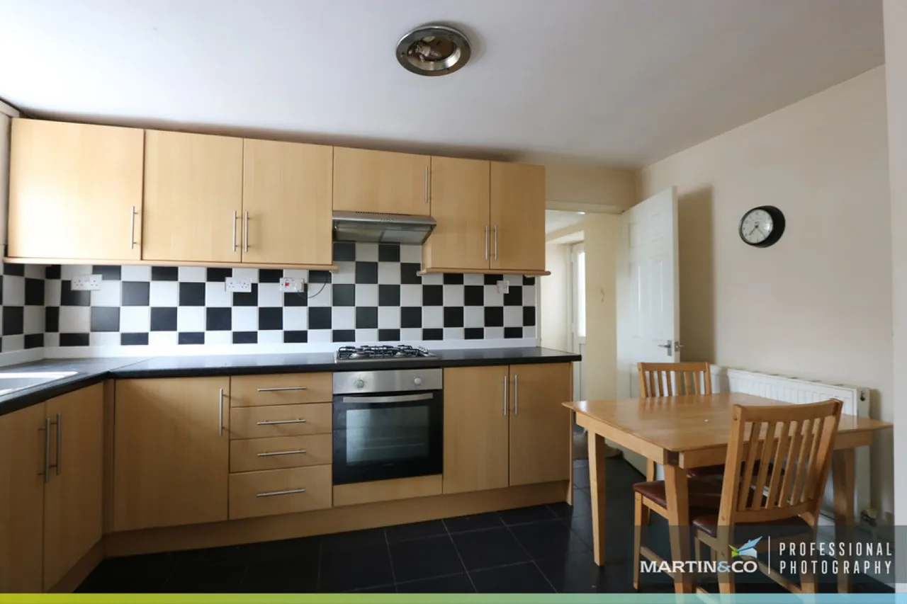 Wellington Street, Robertstown, photo 4