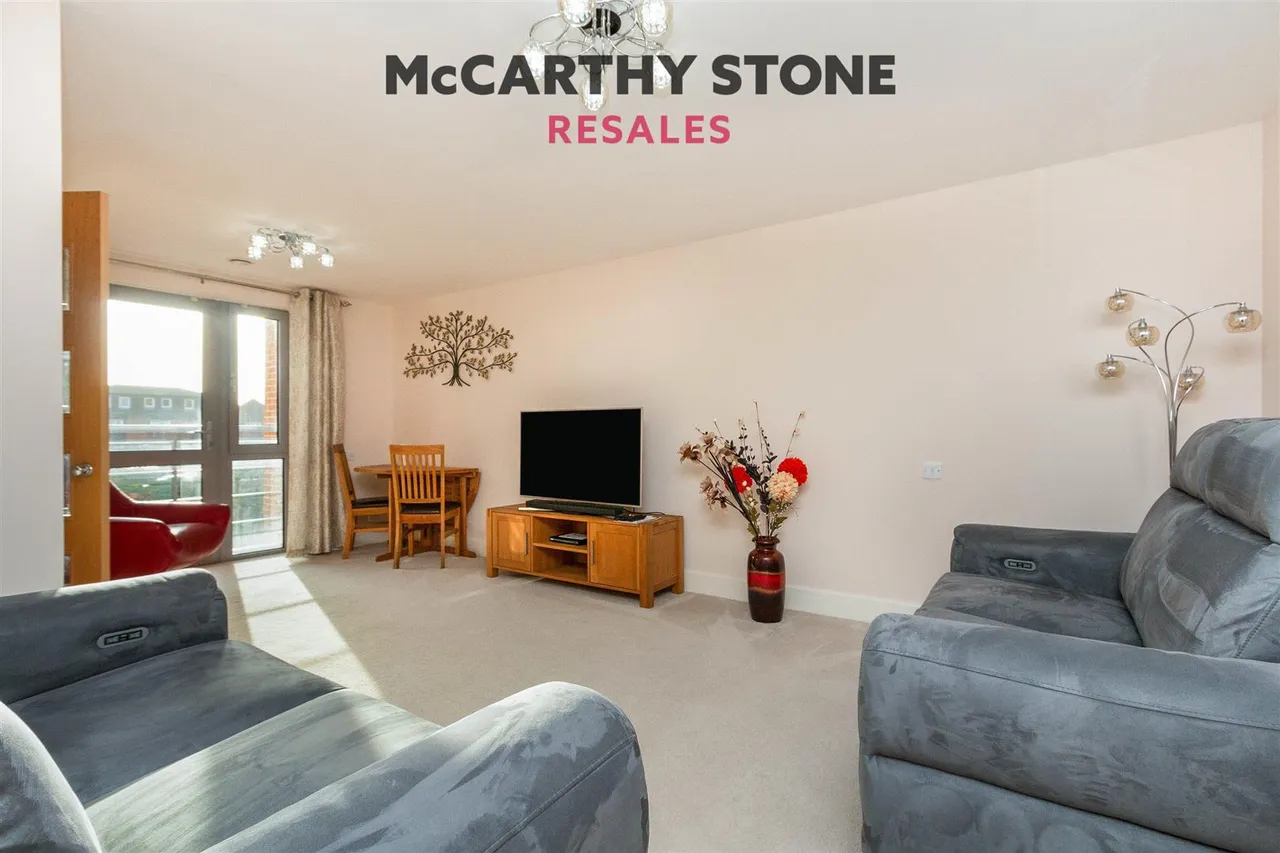 Fleet Road, Fleet, GU51, photo 12