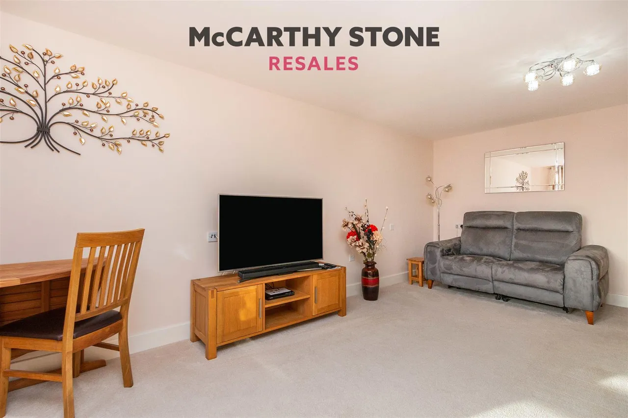 Fleet Road, Fleet, GU51, photo 16