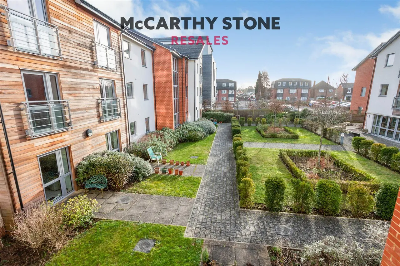 Fleet Road, Fleet, GU51, photo 10
