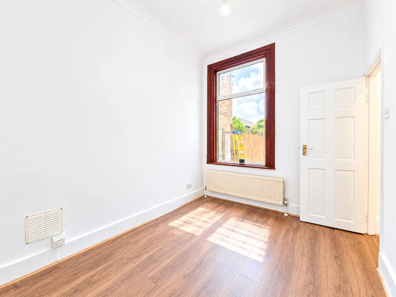 Osborne Road, Palmers Green, N13, photo 13