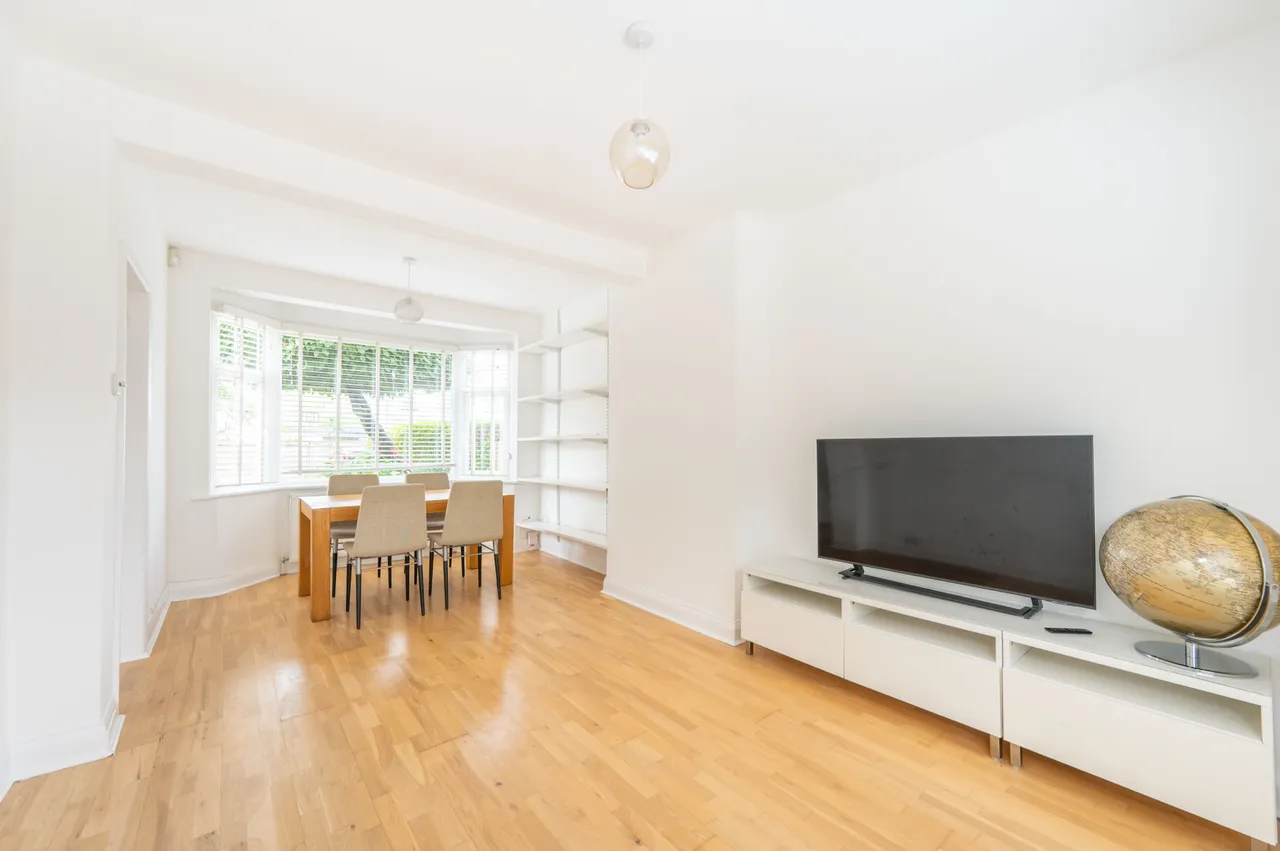 28 The Grange, Wembley, photo 10