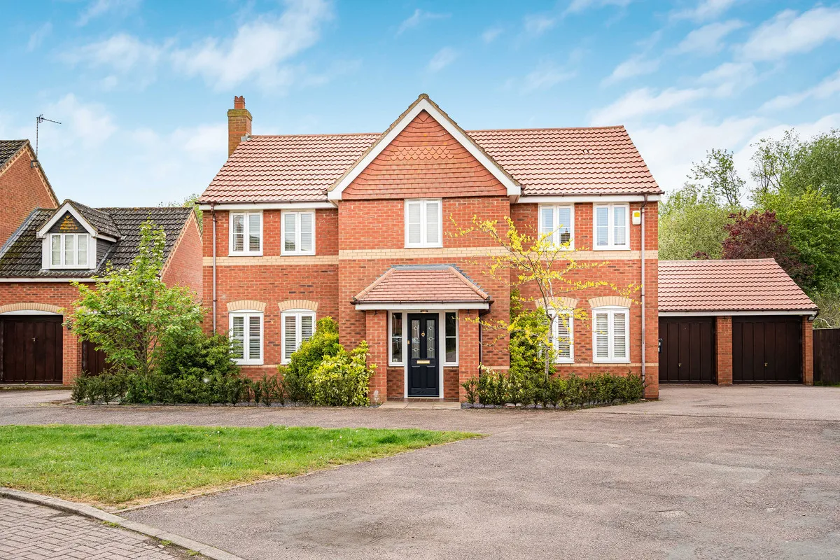 5 bed house for sale, Cotswolds Way, Calvert Green