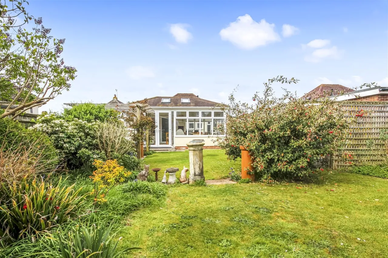 Upper West Drive, Ferring, Worthing, photo 16
