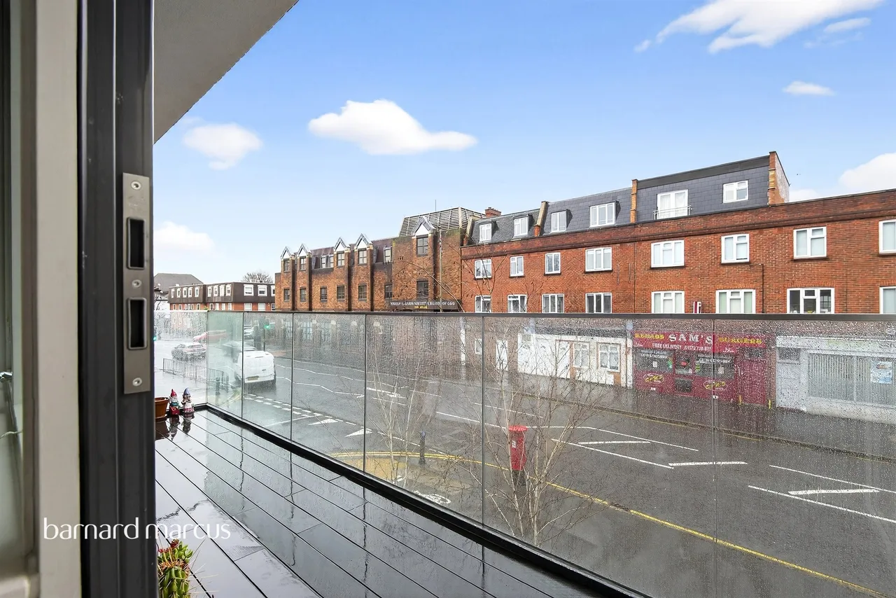 East Street, Epsom, photo 5