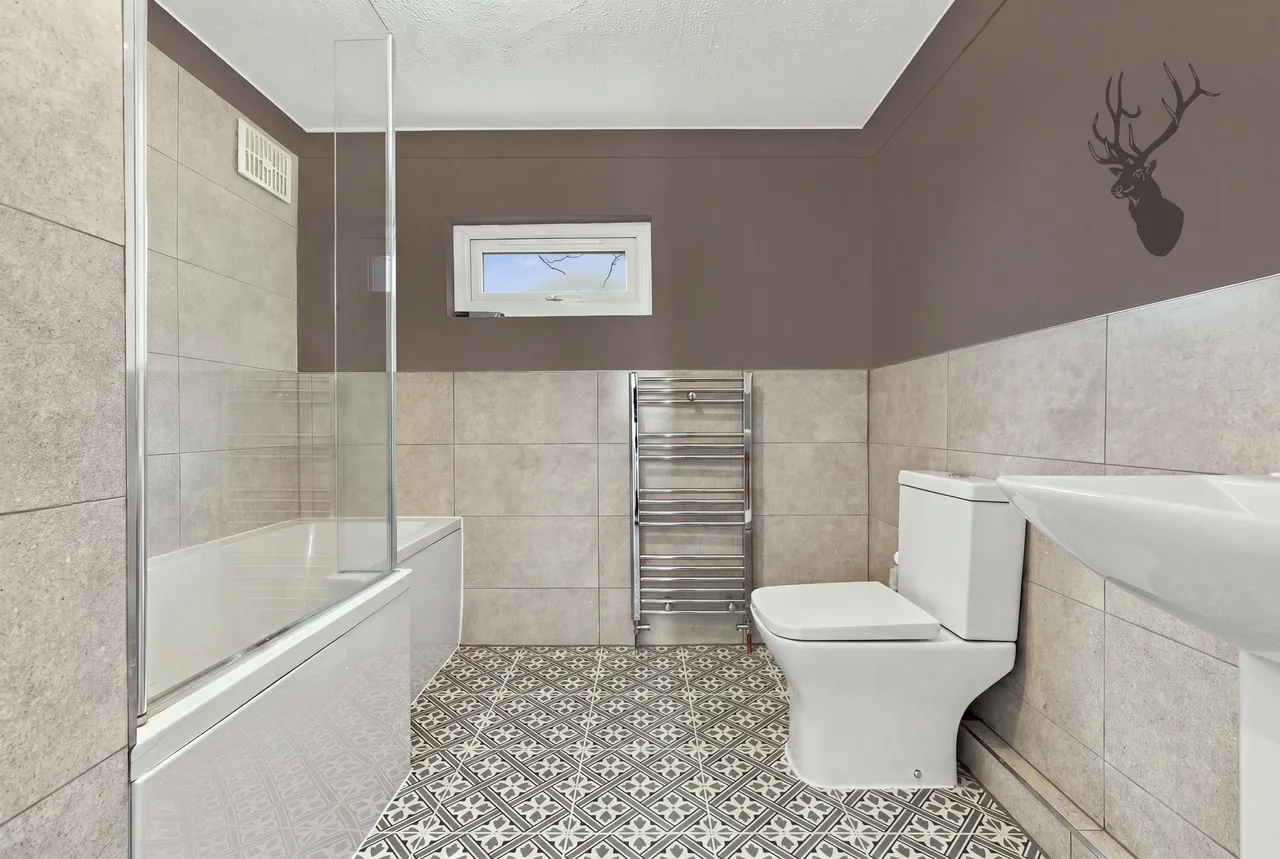 Beech Lane, Buckhurst Hill, IG9, photo 11
