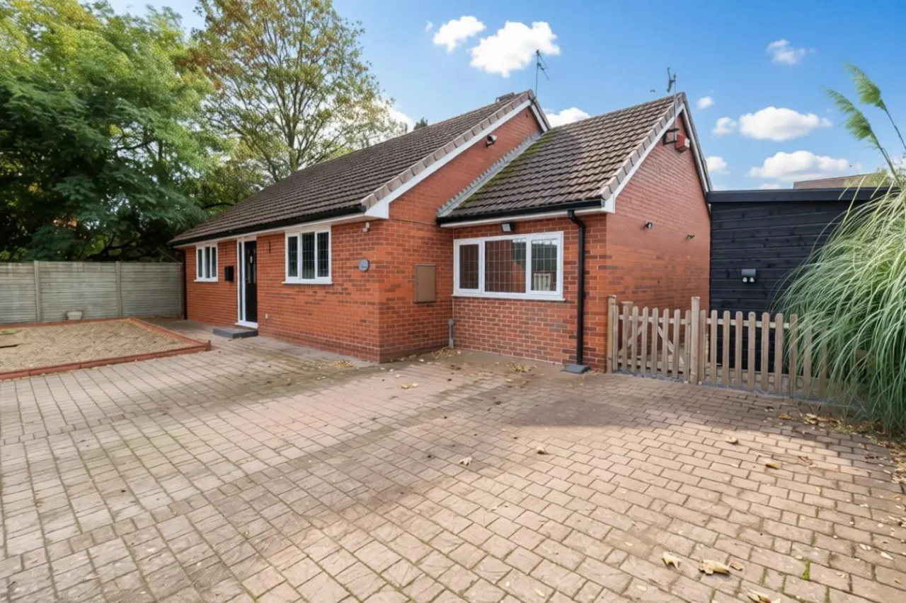 Parish Drive, Telford, photo 2