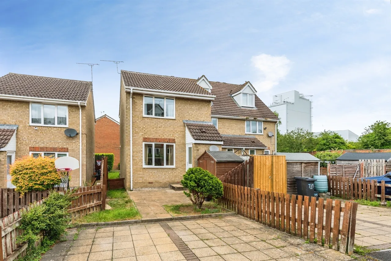 Barnum Court, Swindon, SN2, photo 9