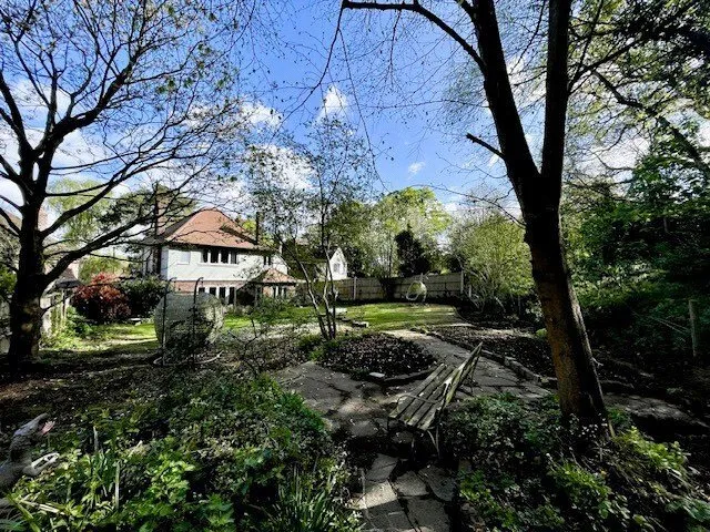 Hinchley Close, Esher, KT10, photo 17