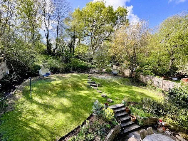 Hinchley Close, Esher, KT10, photo 6