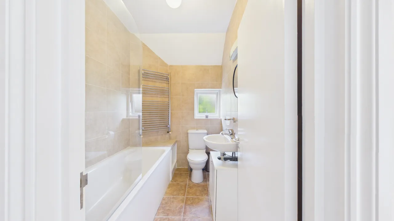 The Vale, Golders Green, NW11, photo 4