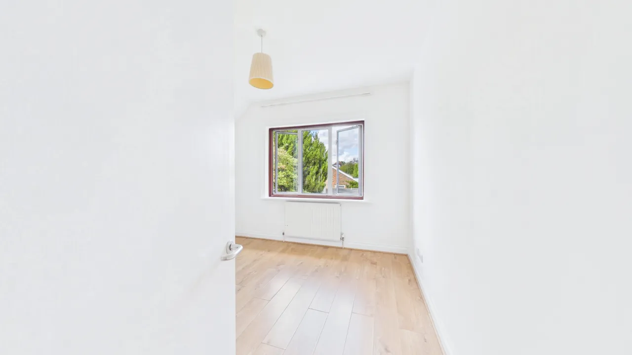The Vale, Golders Green, NW11, photo 12