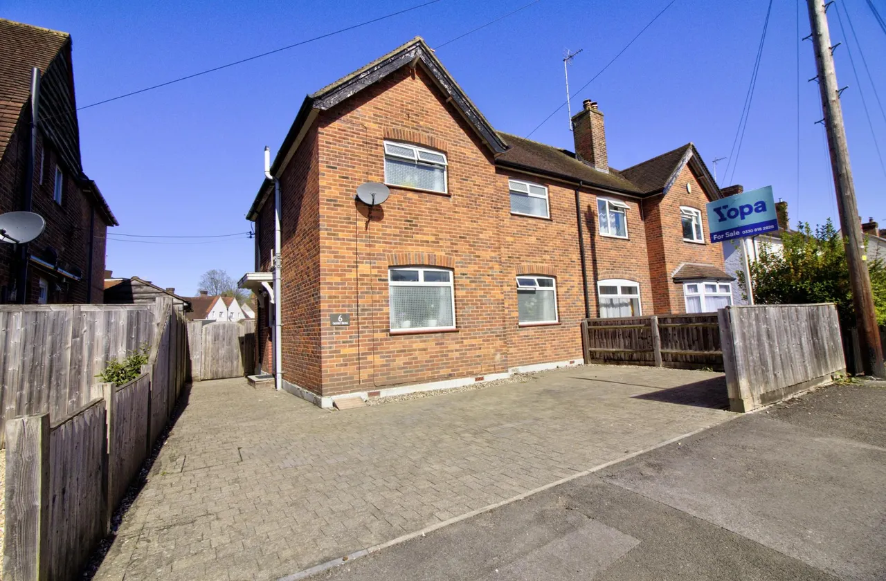 3 bed house for sale, Chestnut Avenue, High Wycombe, HP11