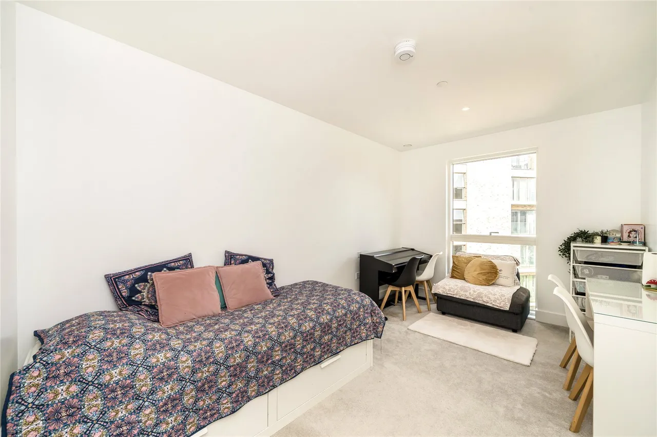 Pegler Square, London, SE3 9FW, photo 6