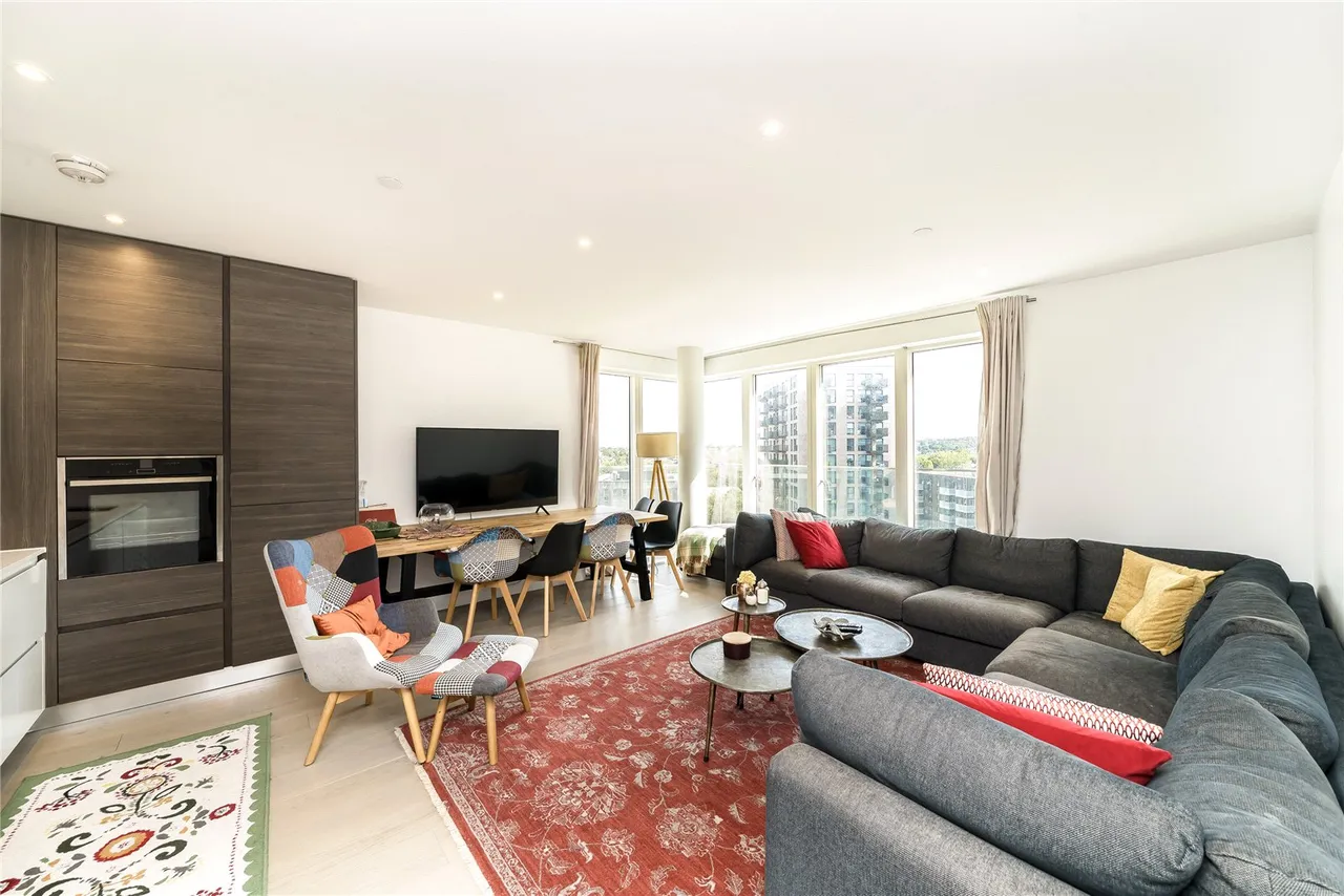 Pegler Square, London, SE3 9FW, photo 2
