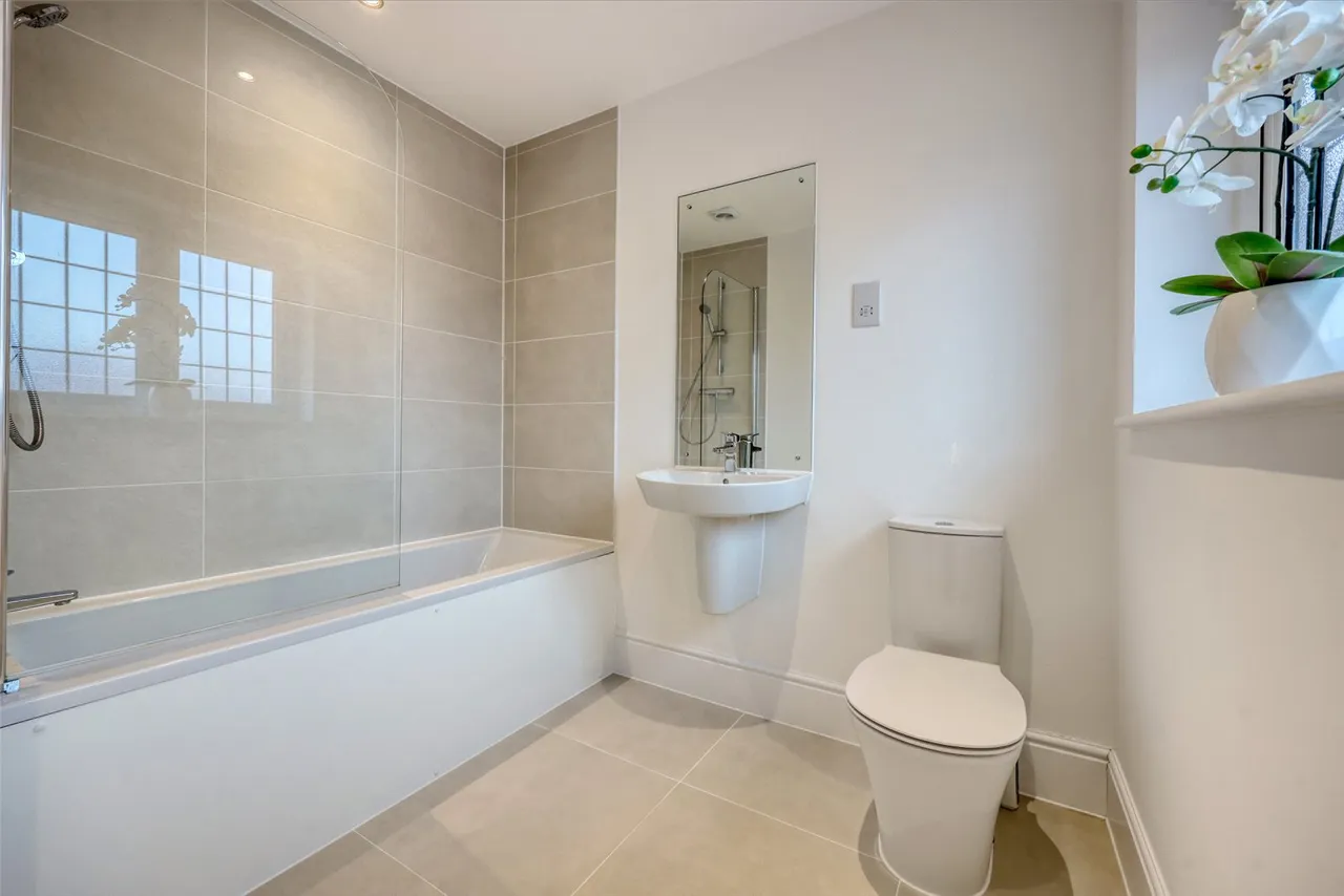 Porter Way, Witham, CM8, photo 18