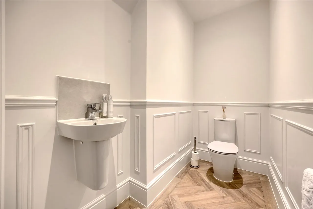 Porter Way, Witham, CM8, photo 11