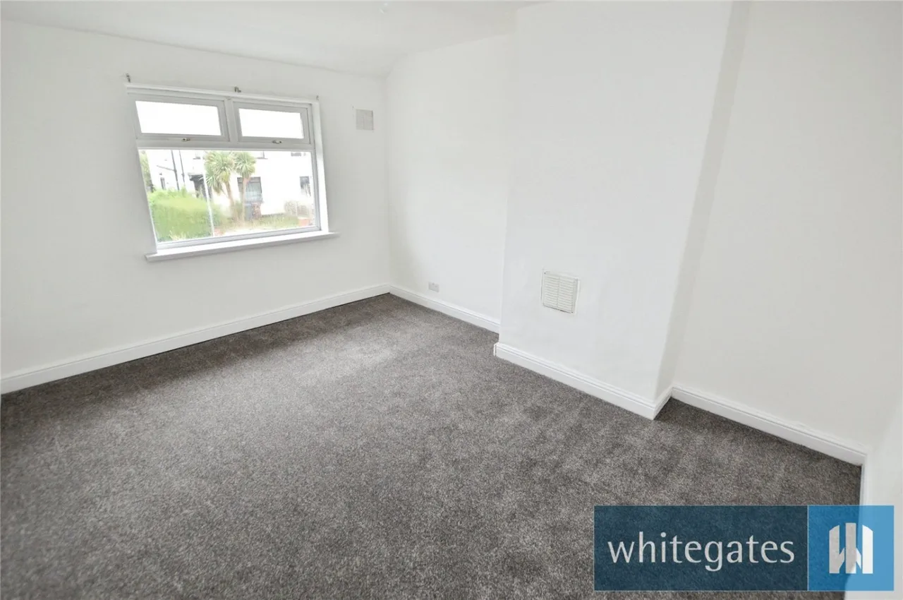 Parkside Parade, Leeds, LS11, photo 5
