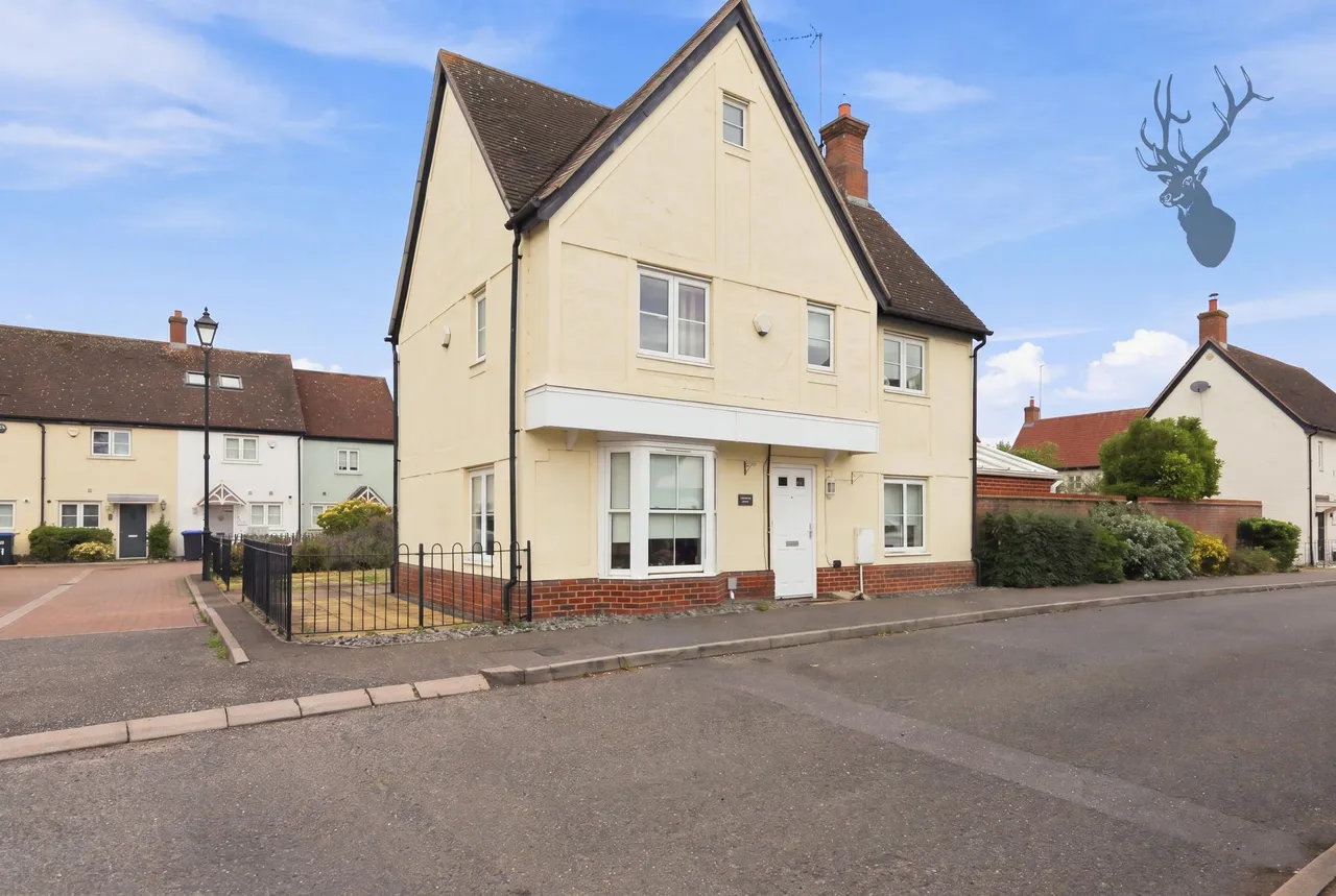 3 bed house for sale, Willow Tree Close, Abridge, RM4