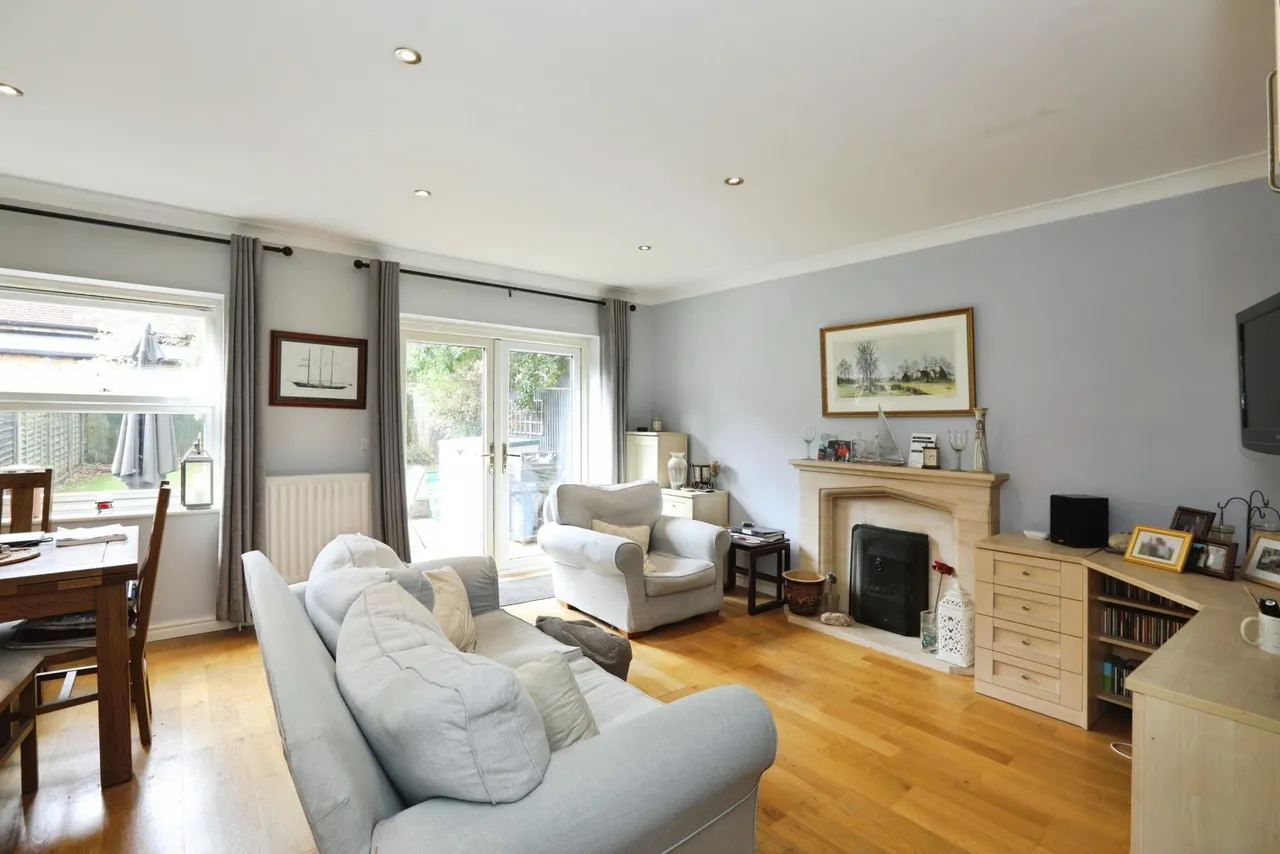 Middle Street, Betchworth, RH3, photo 4