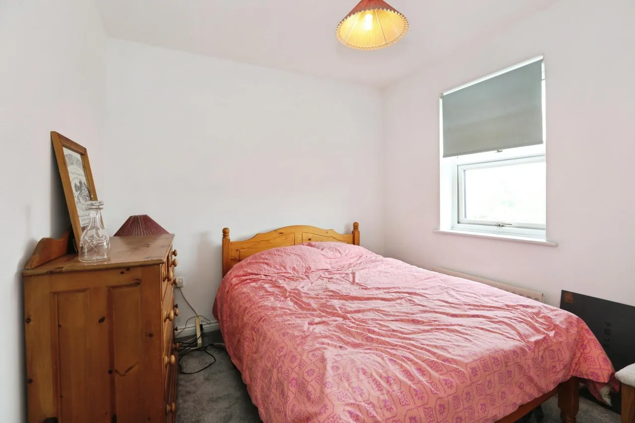 Middle Street, Betchworth, RH3, photo 8