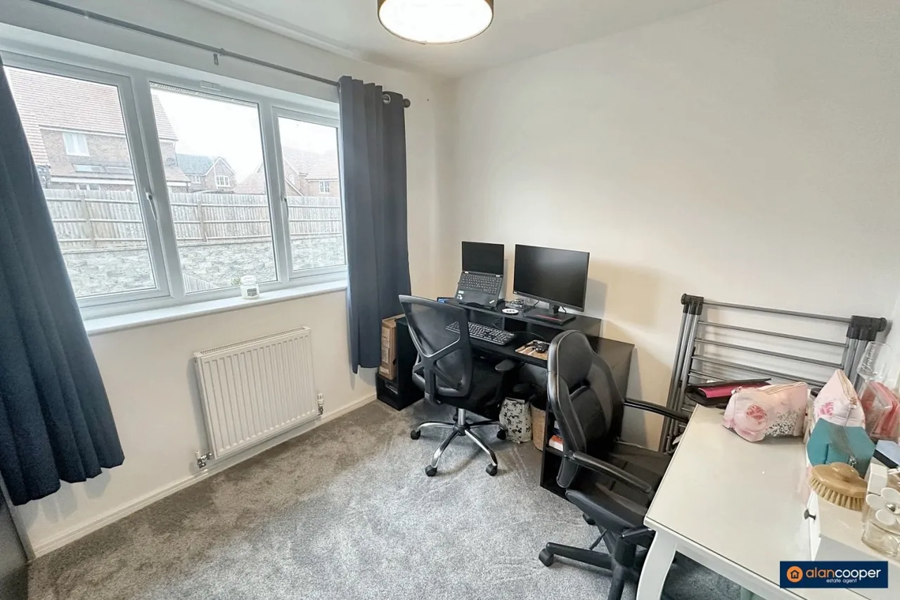 Polar Avenue, Galley Common, CV10, photo 10