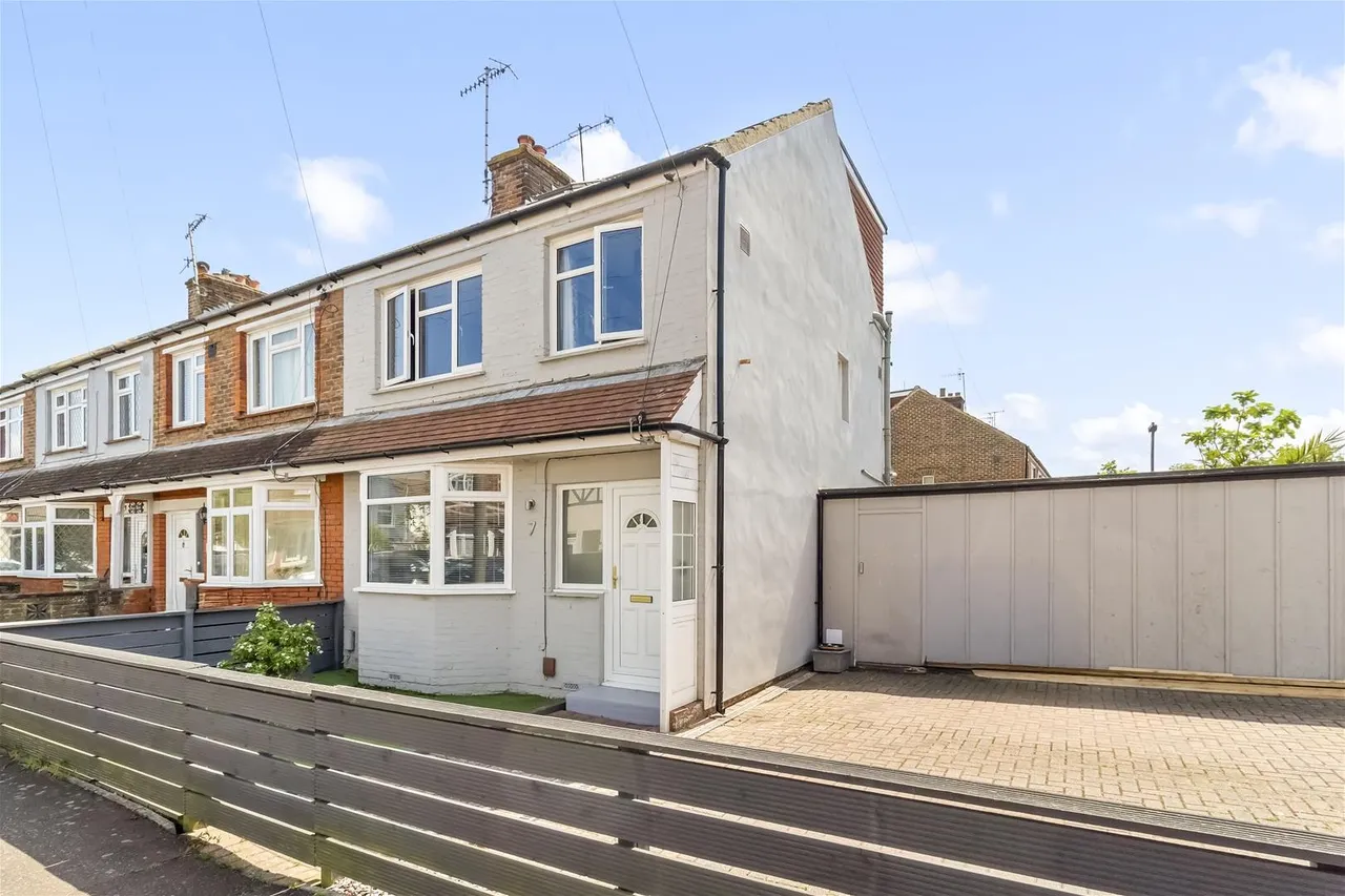 Chancton View Road, West Worthing, Worthing, photo 12