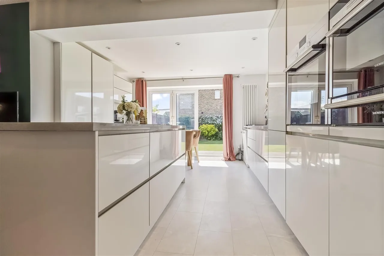 Chancton View Road, West Worthing, Worthing, photo 5