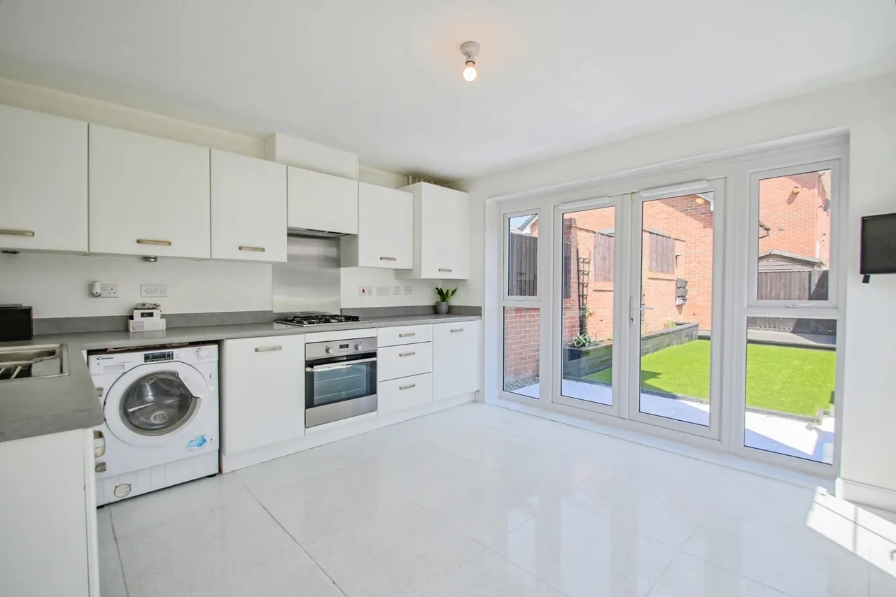 Whitewood Road, Worsley, Manchester, Greater Manchester, M28, photo 3