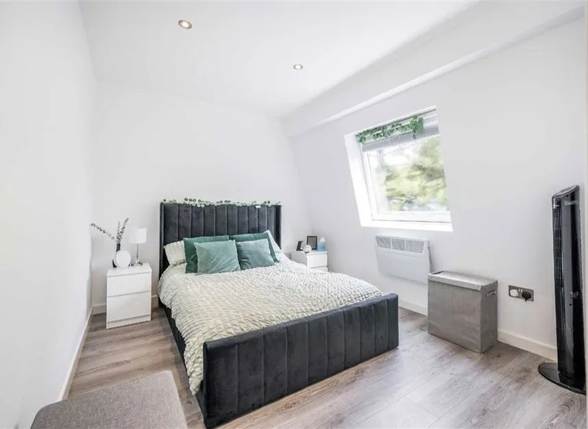 Shaftesbury Avenue, Kenton, HA3, photo 5