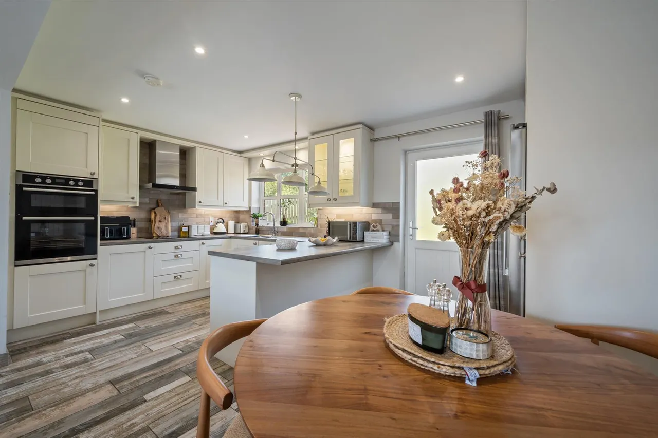 Whitethorn Mews, Newtownards, BT23, photo 8