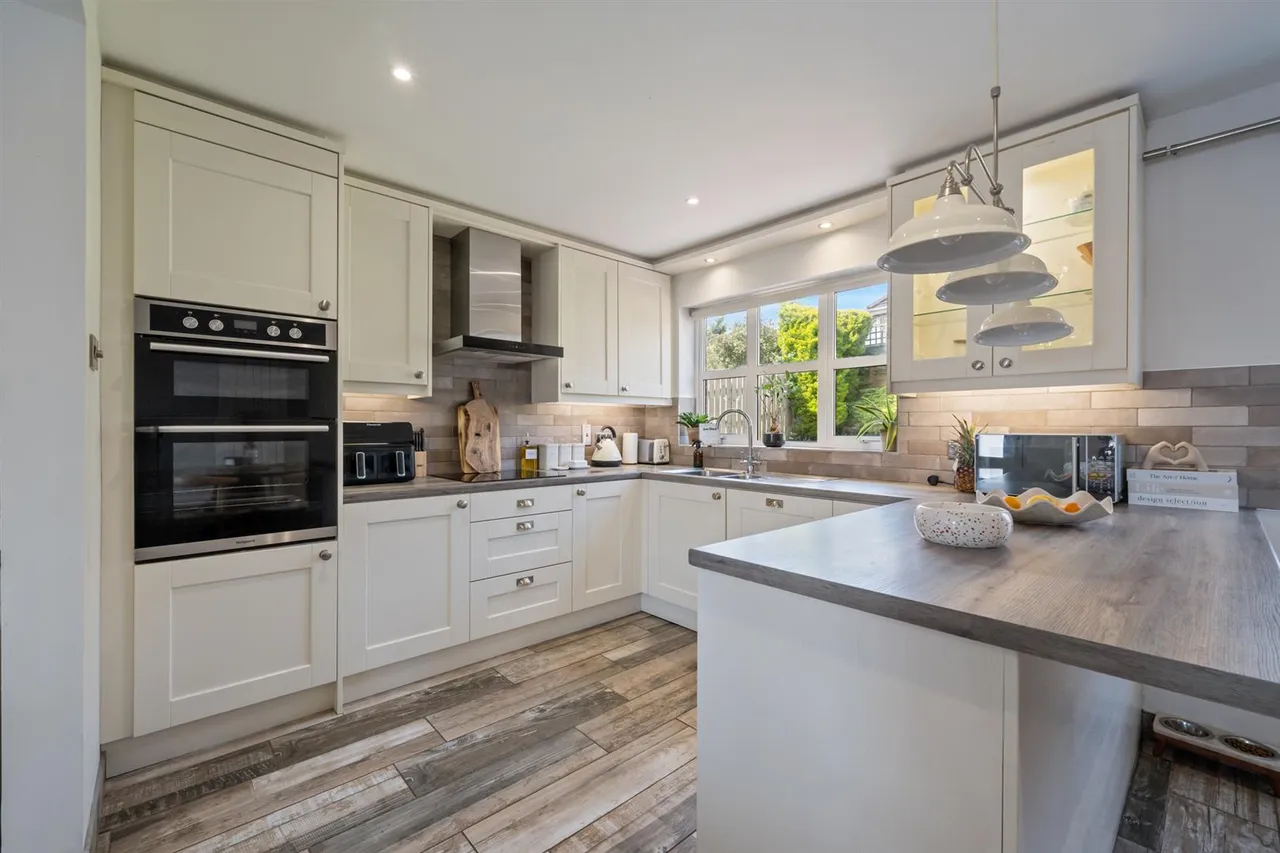 Whitethorn Mews, Newtownards, BT23, photo 9