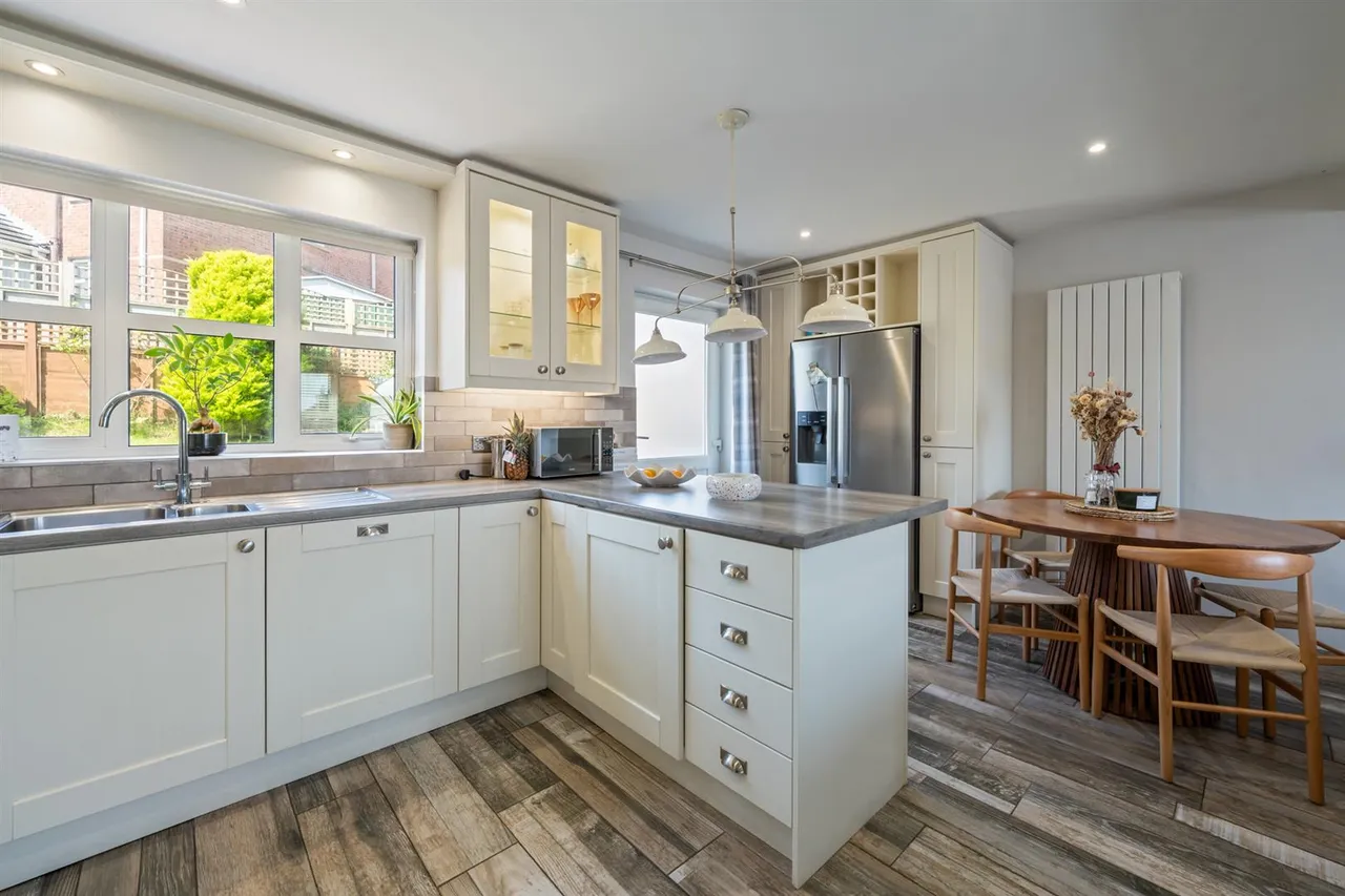Whitethorn Mews, Newtownards, BT23, photo 5