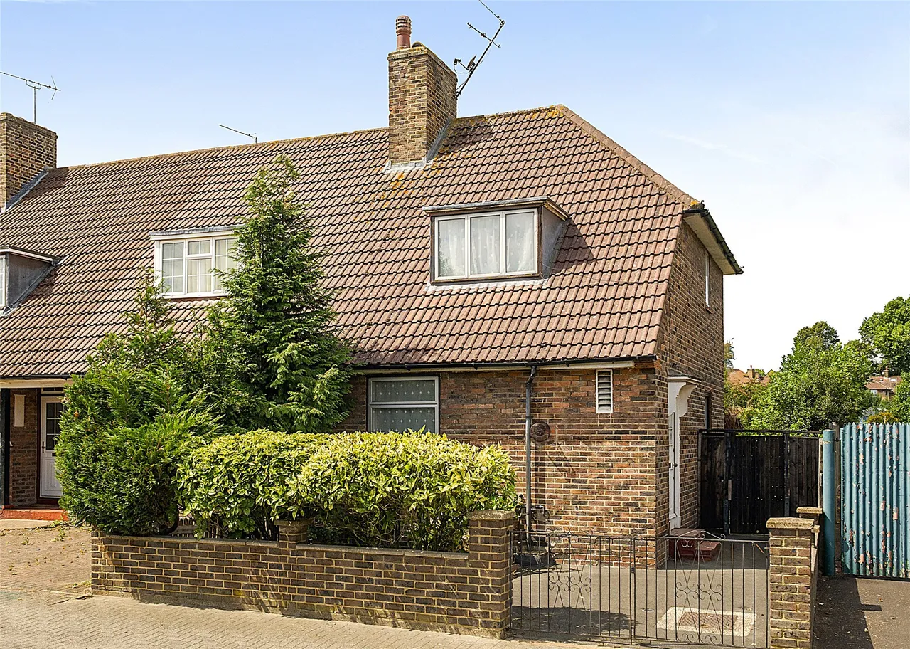 2 bed house for sale — Dover House Road, London, SW15 5AR